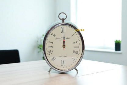 Classic desk clock – vintage design for study, shelf, or office table