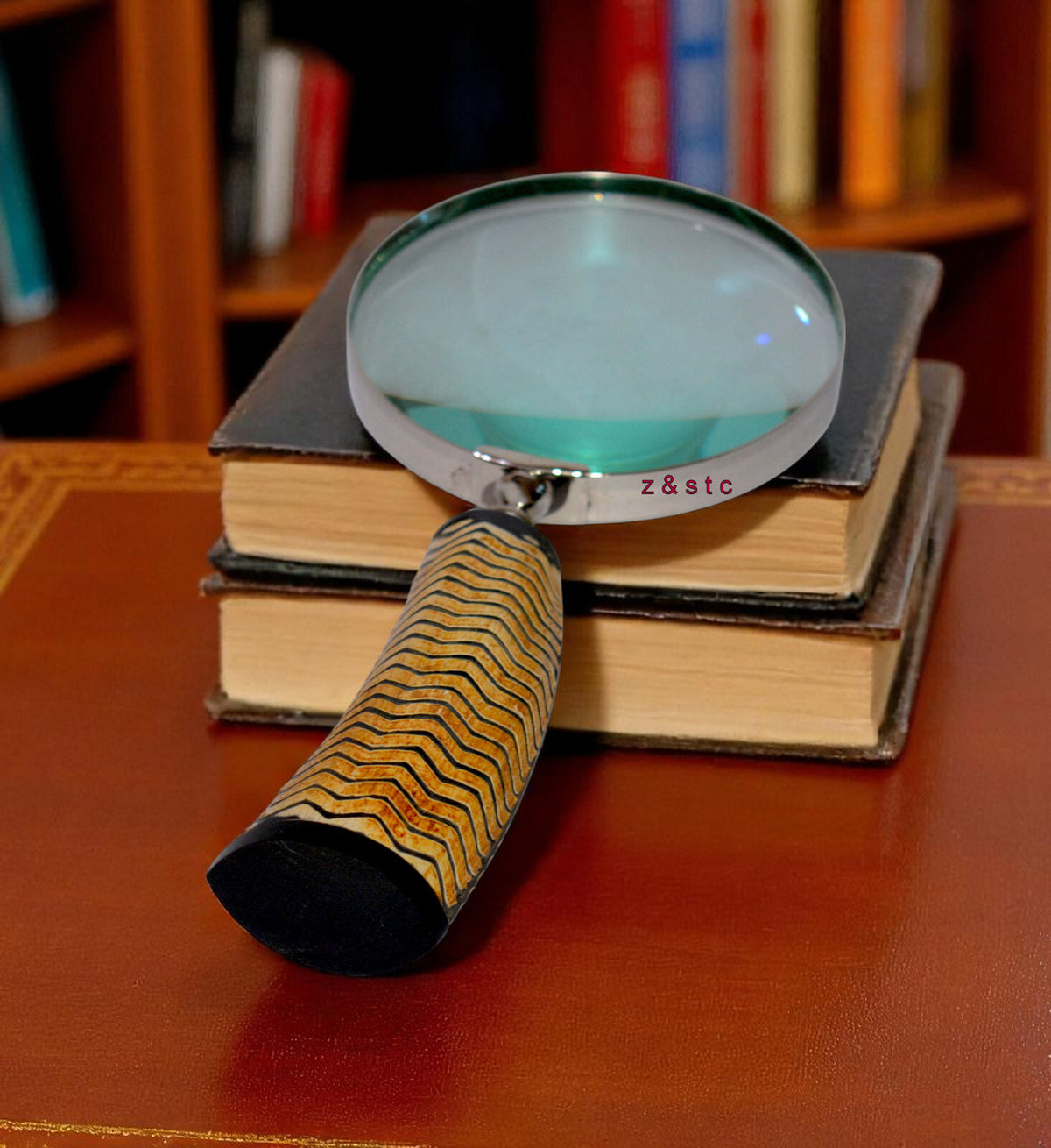 Elegant Brass Reading Magnifier Vintage Style Handheld Loupe