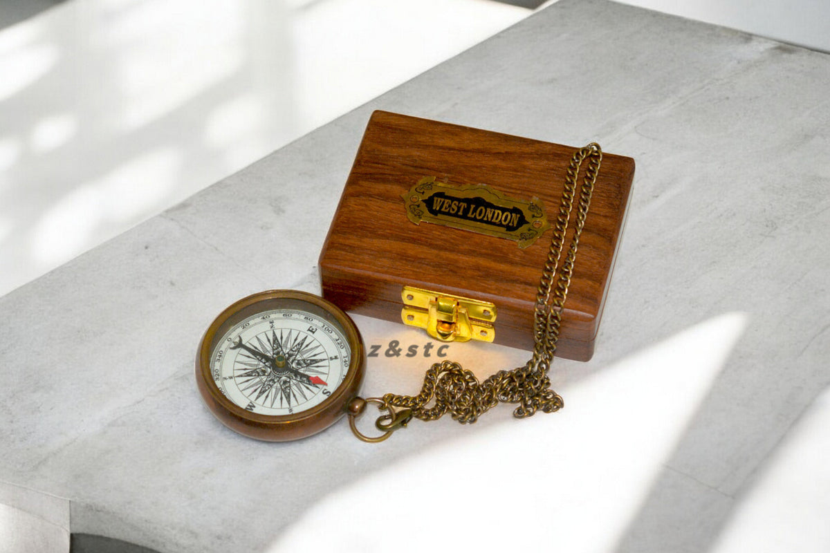 Antique Style Brass Compass in Wooden Storage Box – Classic Adventure Tool