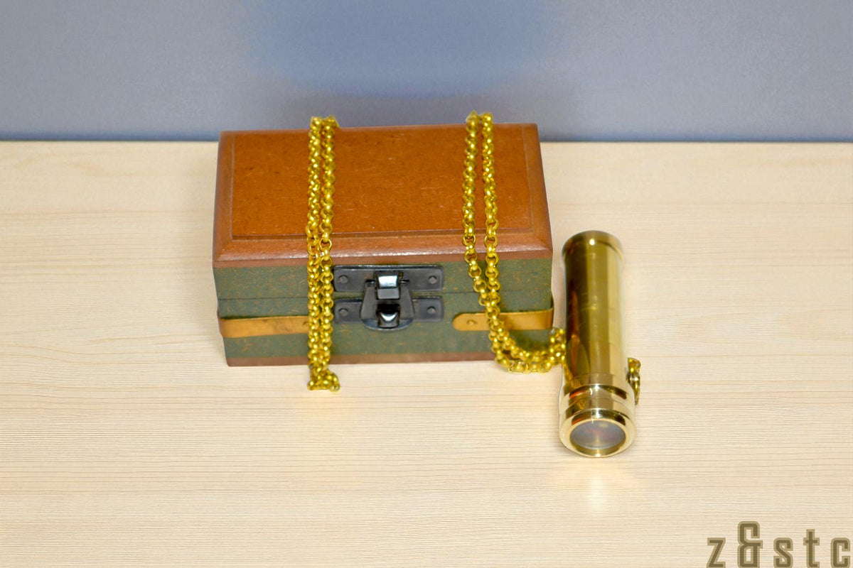 Solid Brass Kaleidoscope – Vintage Look with Elegant Wood Box