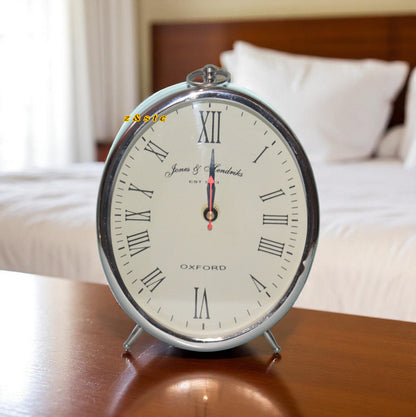 Classic desk clock – vintage design for study, shelf, or office table
