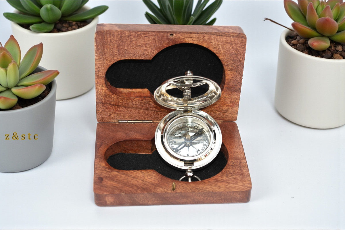 Silver Finish Compass with Wooden Storage Box – Vintage Push Button Design