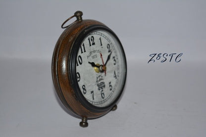 Classic 1972 Wooden Table Top Clock Antique Finish Study & Office Desk Timepiece