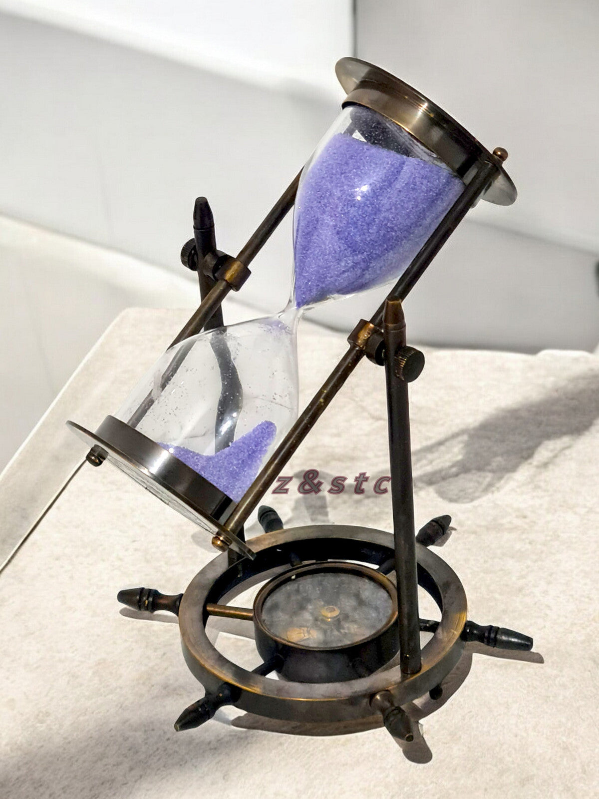 Brass 5-Minute Hourglass Timer with Compass Base – Nautical Sand Clock Decor