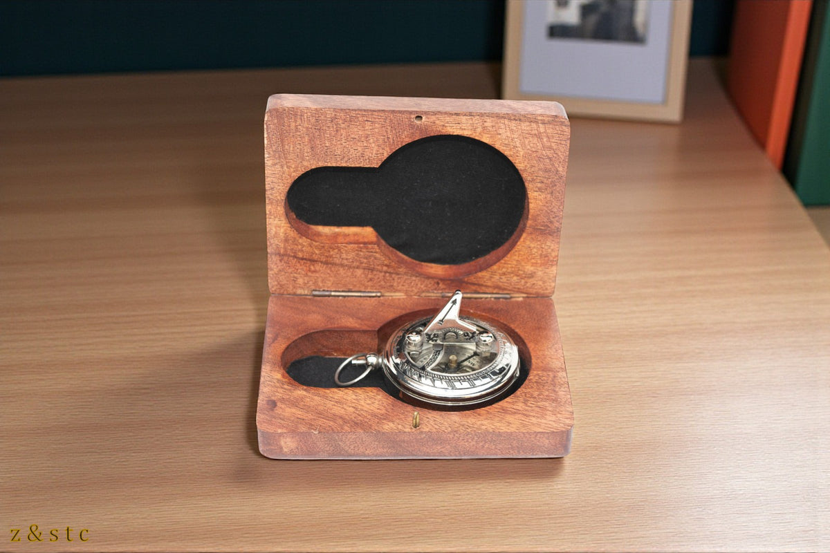 Silver Finish Compass with Wooden Storage Box – Vintage Push Button Design