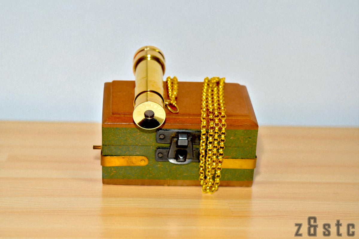 Solid Brass Kaleidoscope – Vintage Look with Elegant Wood Box