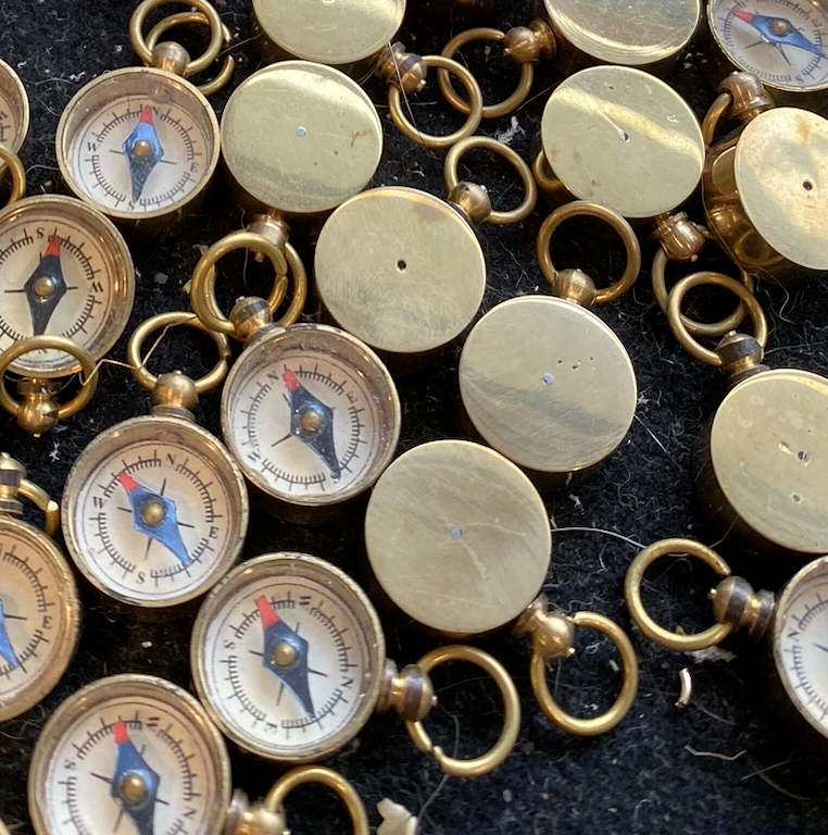 Vintage Handmade Brass mini compass collectible gift lot of 100 pieces