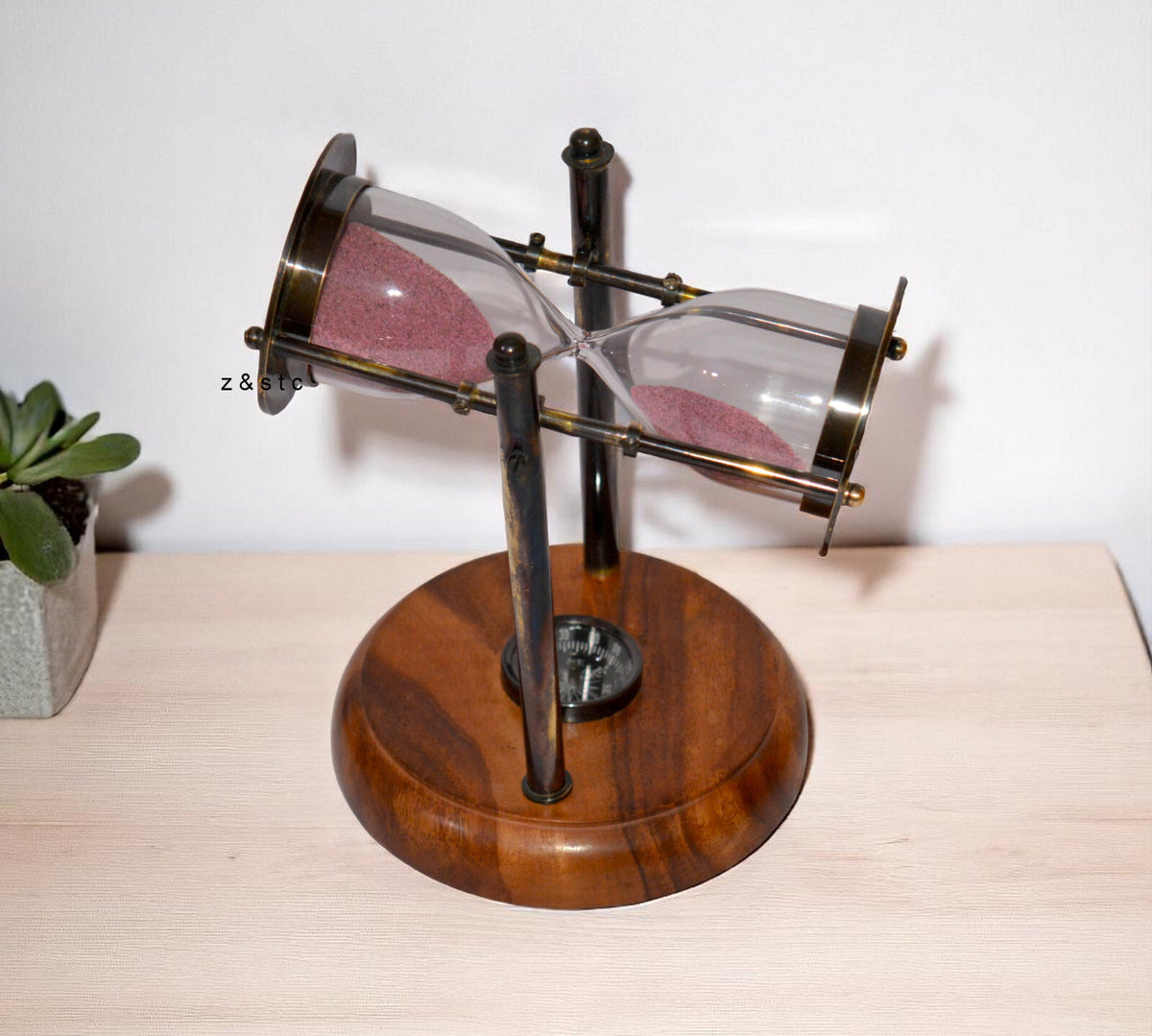 Antique Style Brass Sand Timer – 5 Min Hourglass Desk Decor