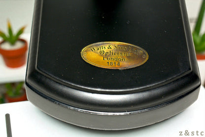 Vintage Brass Magnifying Glass – Classic Handheld Lens for Maps & Reading