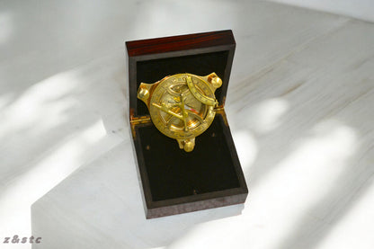 Brass Sundial Compass for Hiking Vintage Nautical Compass with Wooden box